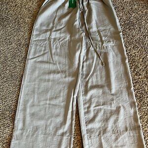 New women’s Gray Casual/wide leg pants Pants size L